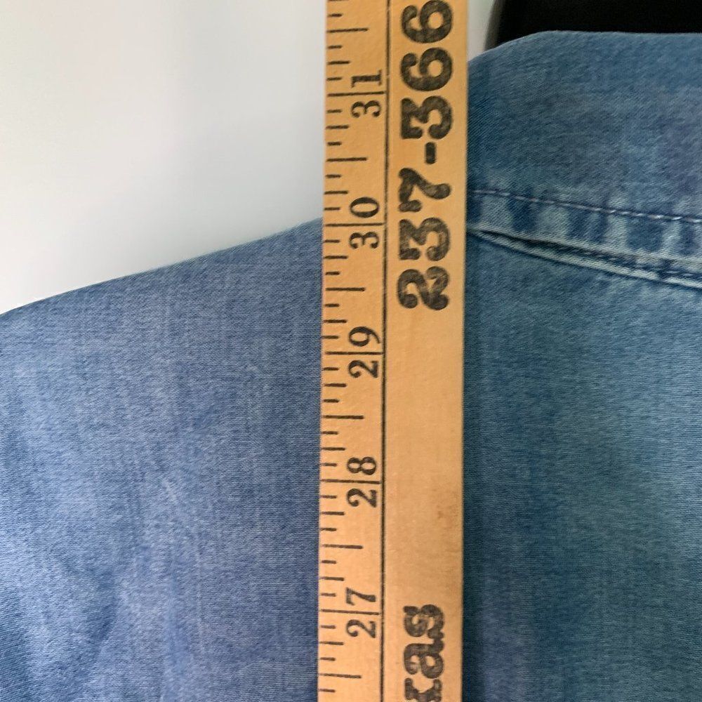 Liz Lange Maternity Denim Shirt - Picture 7 of 8
